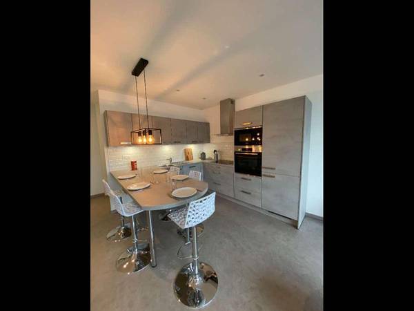 Colocation / Appartement 6 pièces de 110 m², Strasbourg, Rue de Boston / Photo 2