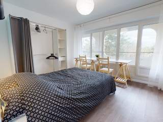 Colocation / Appartement 6 pièces de 116 m², Lyon, Rue du Professeur Patel