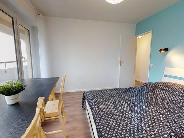 Colocation / Appartement 6 pièces de 116 m², Lyon, Rue du Professeur Patel / Photo 2