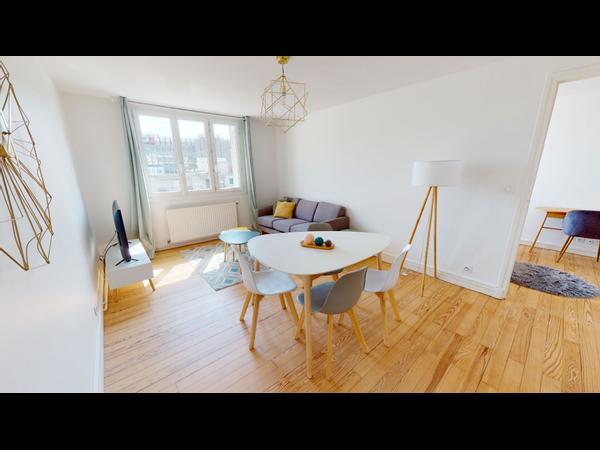 Colocation / Appartement 4 pièces de 67 m², Grenoble, Boulevard Joseph Vallier / Photo 2