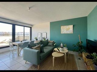 Colocation / 5 rooms apartment · 98 m², Bordeaux, Rue Bonnefin