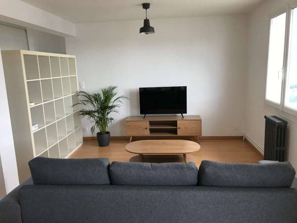 Colocation / Appartement 4 pièces de 85 m², Rennes, Rue Jules Lallemand / Photo 2