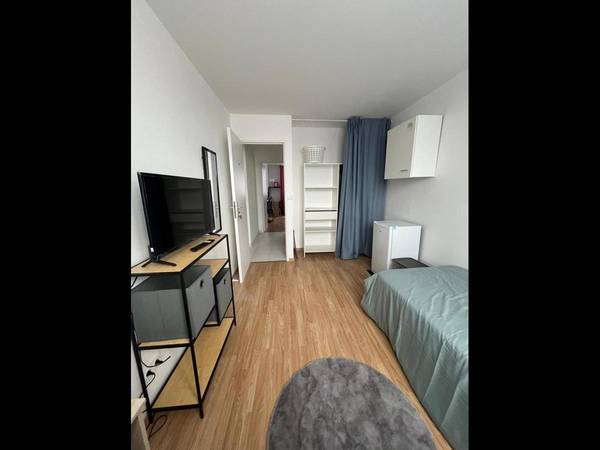 Colocation / Appartement 5 pièces de 70 m², Épinay-sur-Seine, Rue du Commandant Louis Bouchet / Photo 2