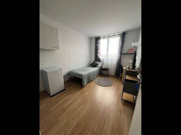 Colocation / Appartement 5 pièces de 70 m², Épinay-sur-Seine, Rue du Commandant Louis Bouchet / Photo 7