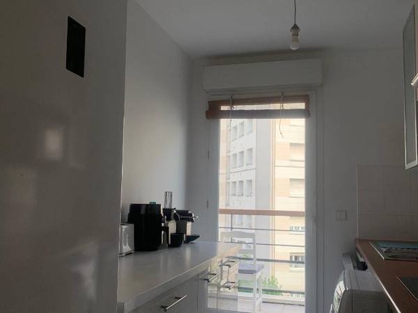 Sous-location / Appartement 2 pièces de 58 m², Courbevoie, Place de l'Hôtel de Ville / Photo 3