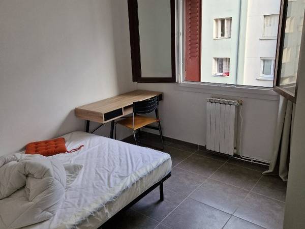 Flatsharing / 4-bedroom flat · 70 m², Grenoble, Rue Henri Moissan / Photo 7