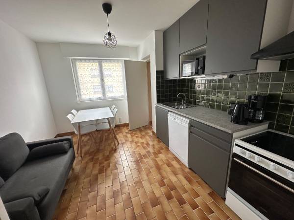 Colocation / Appartement 5 pièces de 85 m², Strasbourg, Rue Léo Schnug / Photo 2