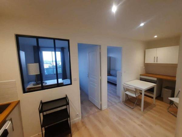 Sous-location / Studio de 32 m², Asnières-sur-Seine, Rue Robert Lavergne / Photo 2