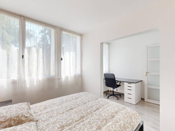 Colocation / Appartement 4 pièces de 76 m², Pau, Avenue Henri Dunant / Photo 2