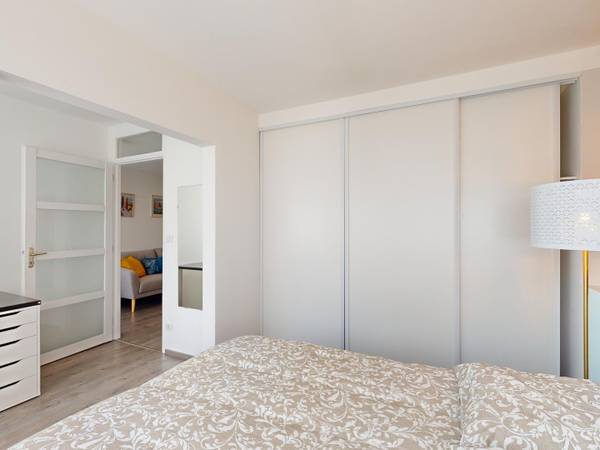 Colocation / Appartement 4 pièces de 76 m², Pau, Avenue Henri Dunant / Photo 2