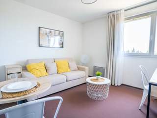 Rental / 1 room residence · 20 m², Avignon, 2 Rue Rigoberta Menchu