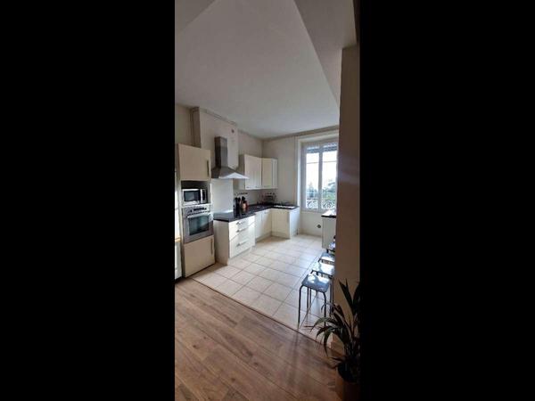 Colocation / Appartement 6 pièces de 85 m², Lyon, Rue Frédéric Mistral / Photo 2
