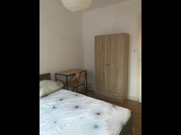 Colocation / Appartement 4 pièces de 60 m², Grenoble, Rue De Stalingrad / Photo 6