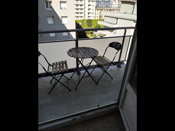 Colocation / Appartement 4 pièces de 60 m², Grenoble, Rue De Stalingrad / Photo 2