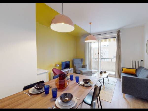 Colocation / Appartement 4 pièces de 59 m², Marseille, Bd Gustave Desplaces / Photo 2