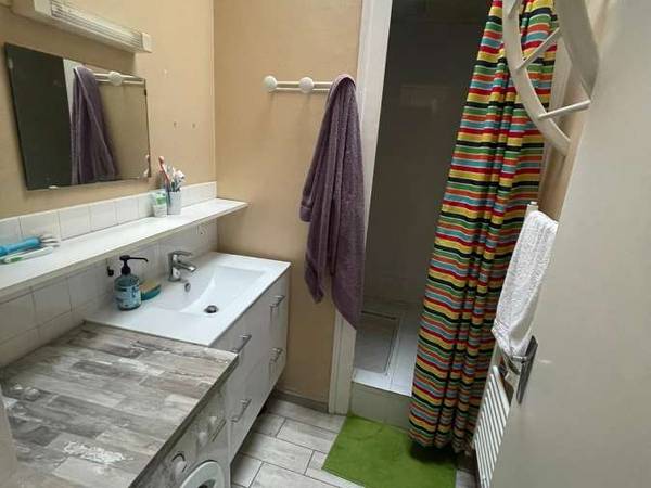 Colocation / Appartement 5 pièces de 63 m², Angers, Rue de Brissac / Photo 4
