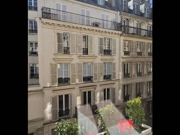 Sous-location / Appartement 5 pièces de 145 m², Paris, Rue Pernelle / Photo 6