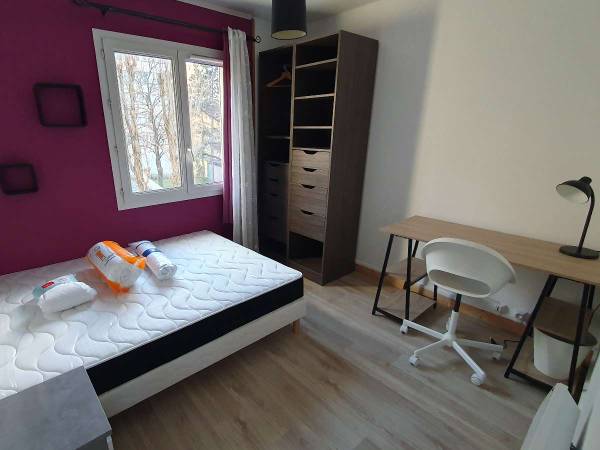 Flatsharing / 4-bedroom flat · 67 m², Grenoble, Rue Docteur Calmette / Photo 2