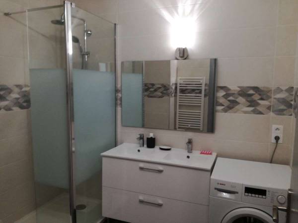 Colocation / Appartement 4 pièces de 65 m², Angers, Boulevard Henri Dunant / Photo 5