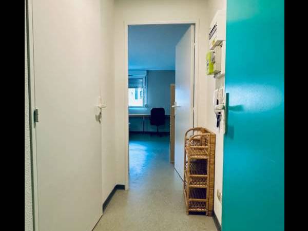 Location / Appartement 1 pièce de 20 m², Strasbourg, Rue des Balayeurs / Photo 2