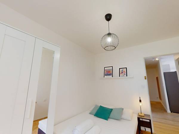 Colocation / Appartement 5 pièces de 77 m², Lyon, Avenue du 25ème Régiment de Tirailleurs Sénégalais / Photo 2