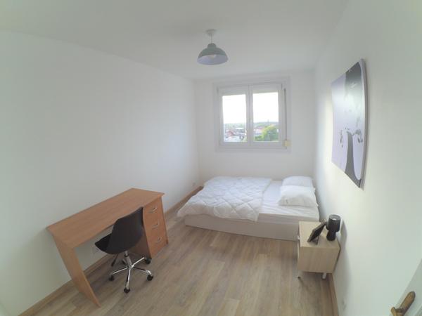 Colocation / Appartement 10 pièces de 90 m², Tourcoing, Rue Jean Froissart / Photo 2