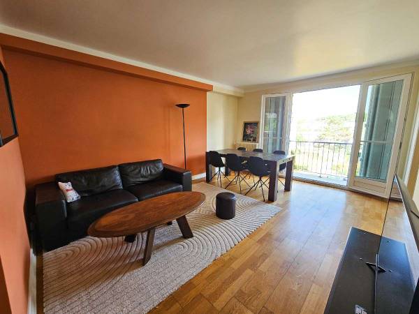 Colocation / Appartement 5 pièces de 81 m², Tours, Allée Laurence Berluchon / Photo 2