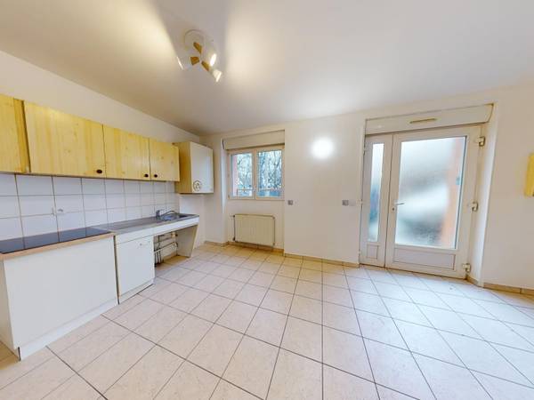 Location / Appartement 3 pièces de 65 m², Saint-Étienne, Rue de Tardy / Photo 2