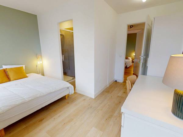 Colocation / Maison 11 pièces de 178 m², Talence, Rue Calixte Camelle / Photo 2