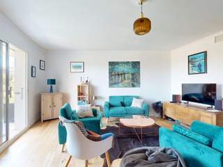 Room share, 4 rooms apartment, Nîmes