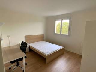 Flatsharing / 6-bedroom flat · 110 m², Montigny-le-Bretonneux, Mail des Thuyas