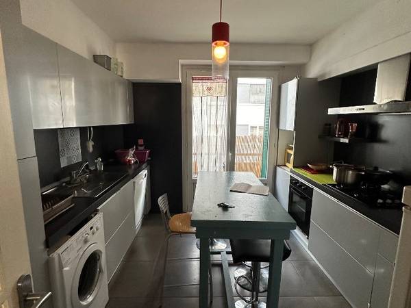 Colocation / Appartement 6 pièces de 104 m², Chambéry, Rue du Bon Pasteur / Photo 2