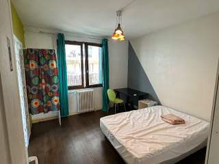 Colocation / Appartement 6 pièces de 104 m², Chambéry, Rue du Bon Pasteur