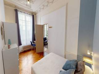 Appartement 8 pièces de 200 m²