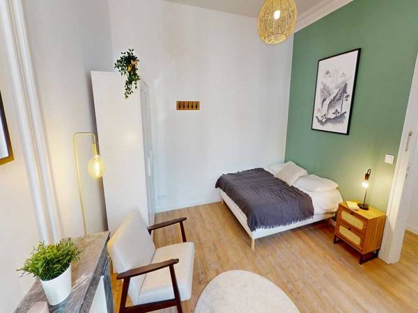 Colocation / Appartement 4 pièces de 80 m², Bordeaux, Rue des Sablières / Photo 2