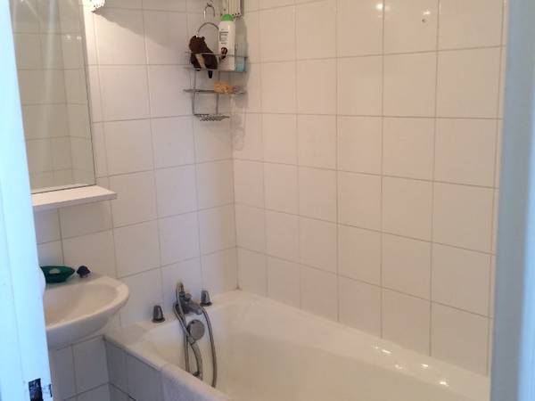 Room share / 5 rooms apartment · 100 m², Paris, Rue Damrémont / Photo 16