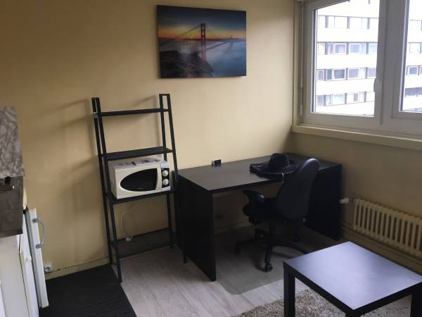Location / Studio de 16 m², Lille, Rue de la Bassée / Photo 2