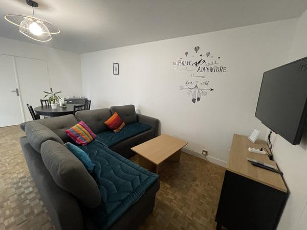 Colocation / Appartement 4 pièces de 74 m², Noisy-le-Grand, Avenue du Pave Neuf / Photo 2