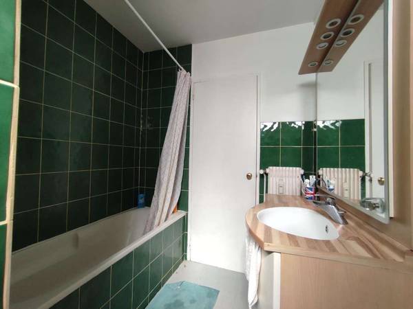 Colocation / Appartement 4 pièces de 110 m², Lons-le-Saunier, Avenue Thurel / Photo 4
