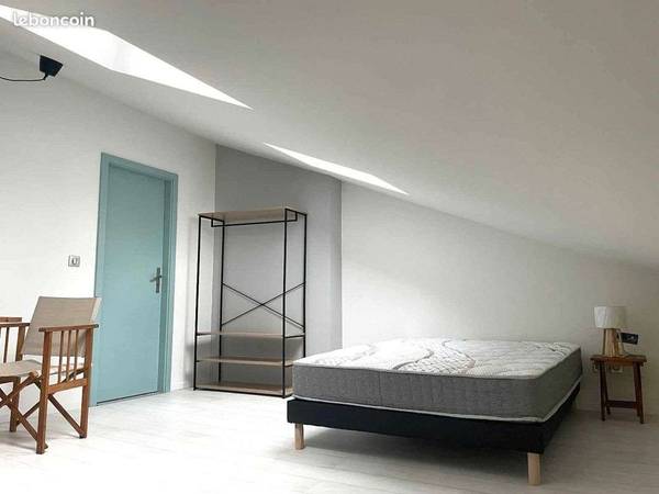 Colocation / Appartement 8 pièces de 200 m², Metz, Place Saint-Roch / Photo 2