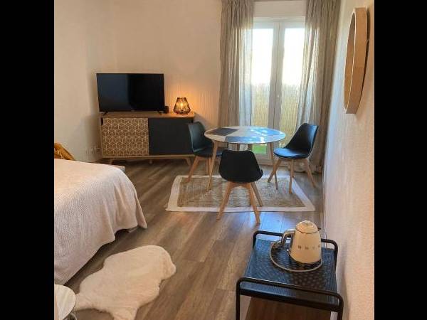 Location / Studio de 22 m², Nîmes, Impasse Jean Macé / Photo 2