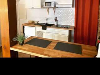 Location / Studio, Caen