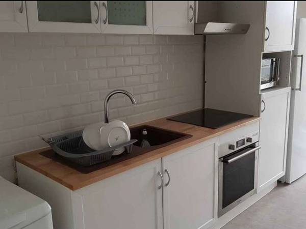 Colocation / Appartement 4 pièces de 80 m², Évry-Courcouronnes, Place du Rouillon / Photo 2