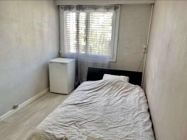 Colocation / Appartement 4 pièces de 80 m², Évry-Courcouronnes, Place du Rouillon / Photo 5