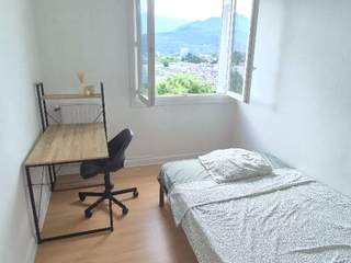 Room share, 5 rooms apartment, Saint-Martin-d'Hères
