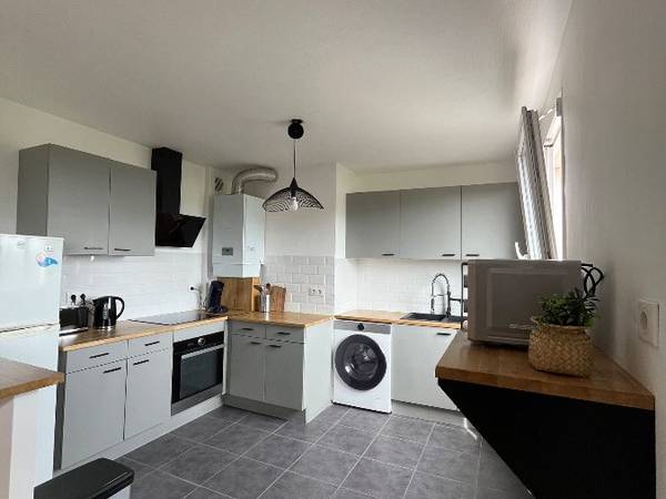 Colocation / Appartement 4 pièces de 80 m², Quimper, Rue d'Artois / Photo 2