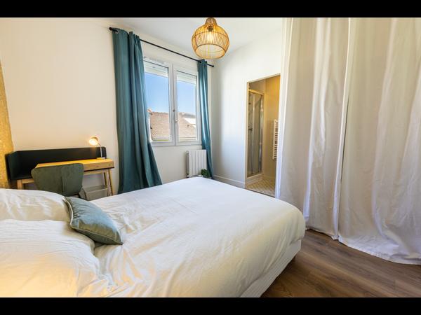 Coliving space / 10-bedroom house · 272 m², Ivry-sur-Seine, Impasse Chanvin / Photo 12