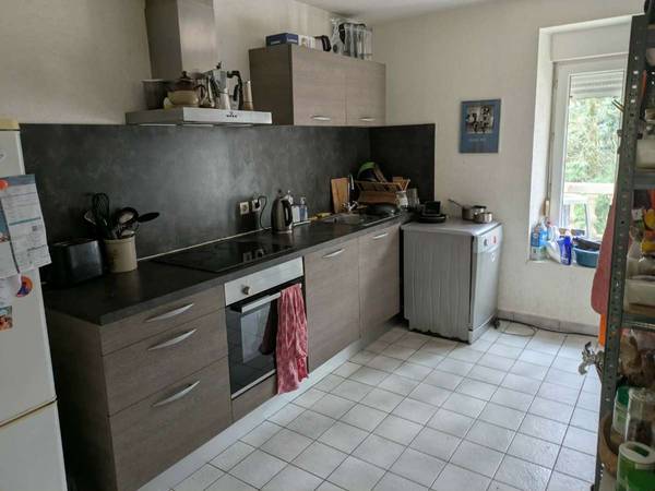 Colocation / Maison 10 pièces de 190 m², Besançon, Rue des Frères Lumière / Photo 2