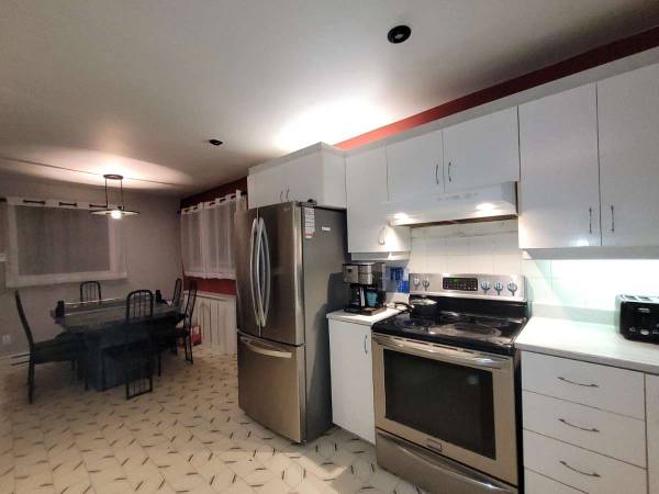 Sous-location / Duplex 4 pièces de 200 m², Montréal, 22e Avenue / Photo 2