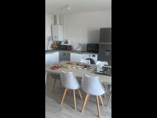 Chambre chez l'habitant / Appartement 3 pièces de 60 m², Eysines, Rue Armand Guiraud / Photo 2
